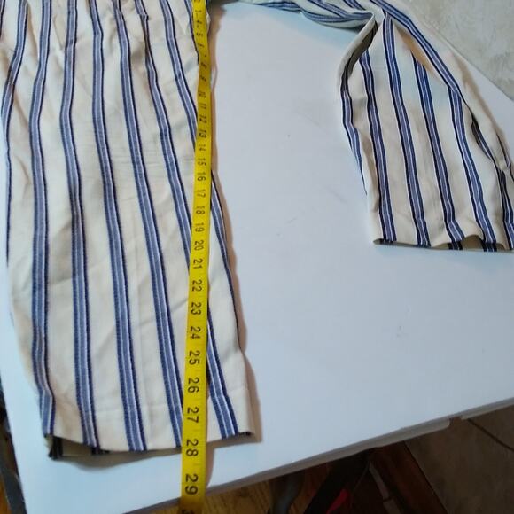 Express striped high rise wide leg ankle pants. Size 4 - Picture 10 of 10